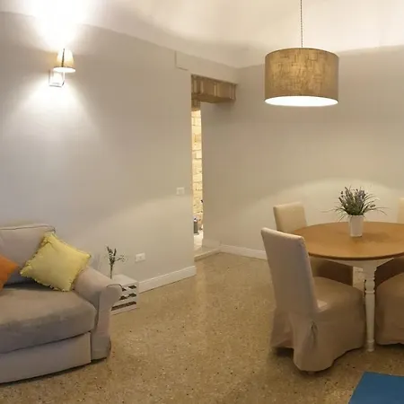Casa Tua A Santa Maria Maggiore Apartment Rome